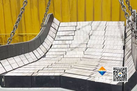 迅速响应！！恒峰g22特瓷2小时内赴现场解决矿山料斗ZTA陶瓷衬板装置难题